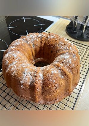 Aszalt gyümölcsös kuglóf🍑 recept fotója