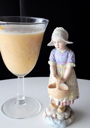 Une photo de Smoothie à l'ananas,banane, mandarine au lait d'amandes