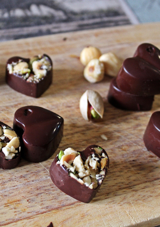 Una foto de Bombones de chocolate y frutos secos