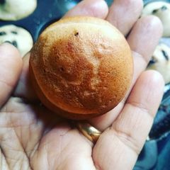 A picture of Eggless Choco Vanila MUFFINS.