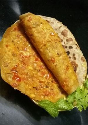 A picture of Tomato chutney partha.