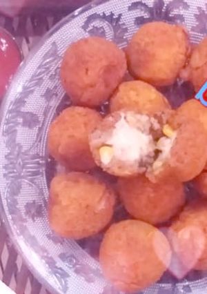 A picture of Cheese Balls.