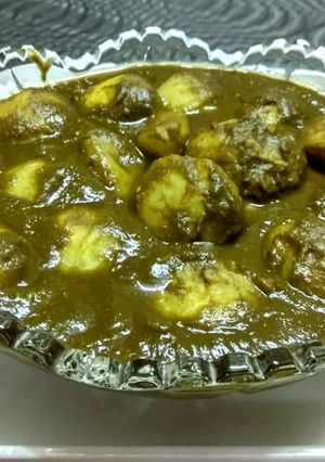 वेबी पोटैटो पालक (Baby potato Palak recipe in Hindi) रेसिपी मुख्य फोटो