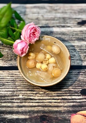 Hình của món Chè Hạt Sen Nhãn Nhục Nha Đam.