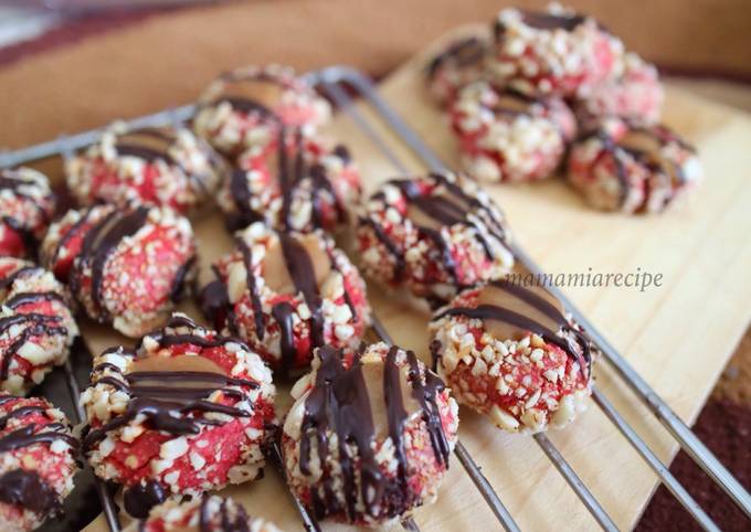 Resep Red Velvet Thumbprint Cookie Oleh Mamamia Recipe - Cookpad