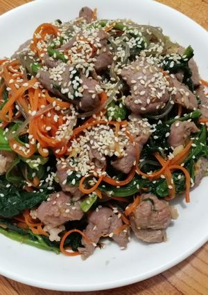 Hình của món Miến trộn thịt bò.