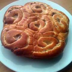 A picture of Vickys Chocolate Chip Brioche-Style Crown, Dairy, Egg & Soy-Free.