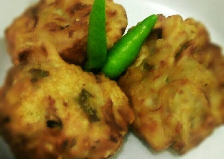 Resep masakan Bola Jamur Goreng (vegetarian) | Cara Bikin Bola Jamur Goreng (vegetarian) Yang Lezat Sekali