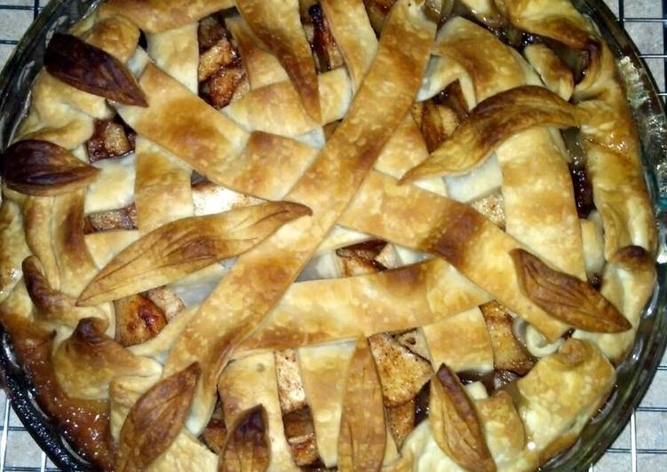 mixed apple pie