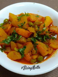 A picture of Sweet Potato - Green Peas Sabzi.