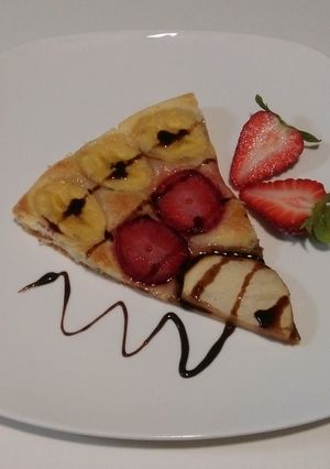 Foto principal de Pizza de hojaldre y frutas de temporada