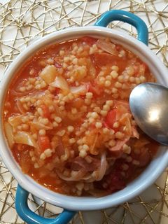 Tarhonyás-kolbászos lecsó recept fotója