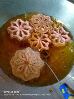 Foto resep Kembang goyang gurih