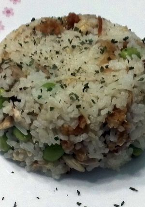 A picture of Roasted Chicken And Edamame Bean Baked Rice.