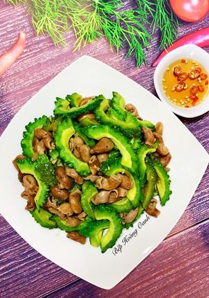 Hình của món Bao Tử Cá Ba Sa Xào Khổ Qua Rừng.
