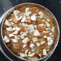 A picture of Sooji halwa.