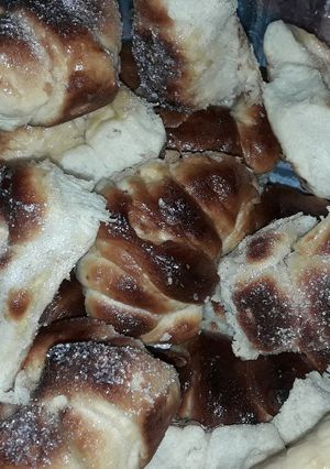Una foto de Medialunas de manteca (fáciles)🥐🥐🥐