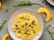 Una foto di risotto con riso basmati