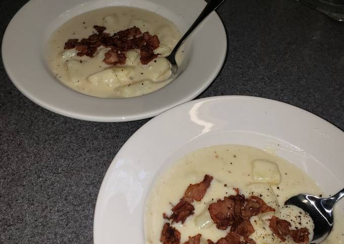 Simple Way to Prepare Any-night-of-the-week Creamy Cheesy Potato Soup