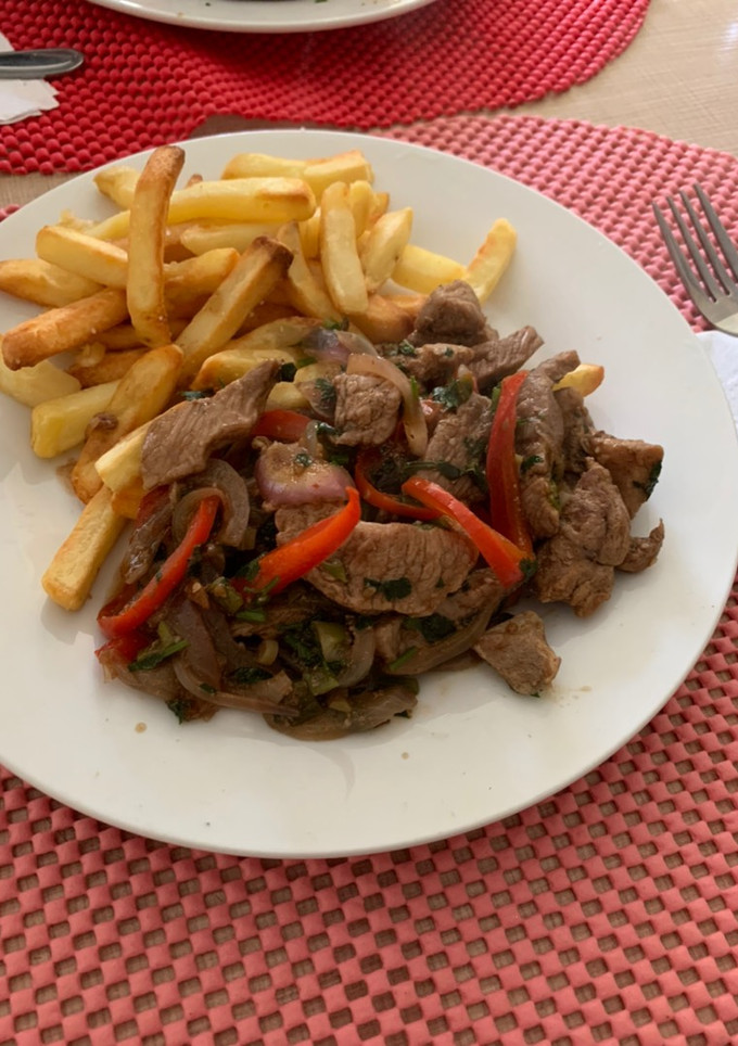 Una foto de Lomo Saltado