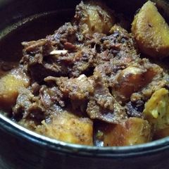 A picture of Mutton curry.