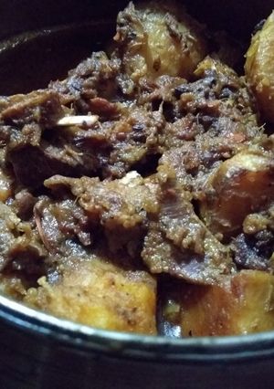 A picture of Mutton curry.