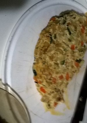 Una foto de Tortilla de verduras y papa