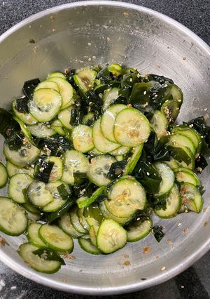 A picture of Cucumber wakame seaweed salad.