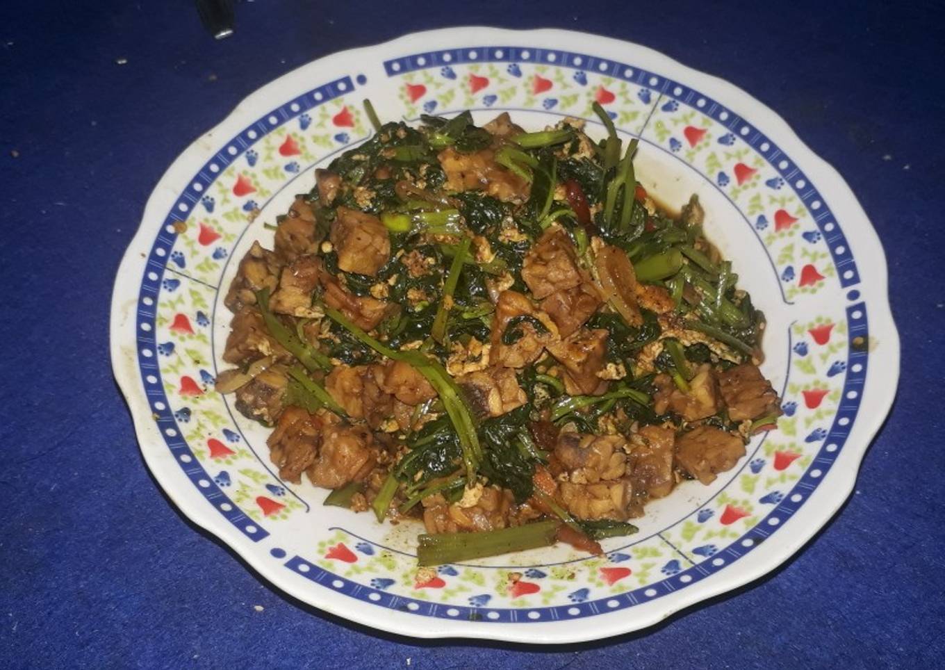 Tumis kangkung tempe telur