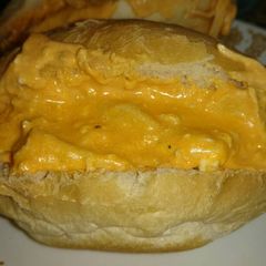 A picture of Cheesy Crockpot Buffalo Chicken Dip.