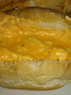 A picture of Cheesy Crockpot Buffalo Chicken Dip.