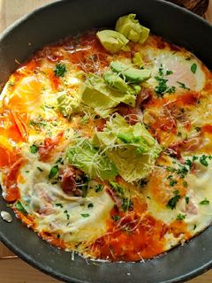 Una foto de Huevos en mi infierno