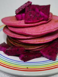 Foto resep Pancake Buah Naga #beranibaking