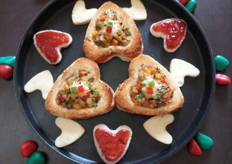 Step-by-Step Guide to Prepare Super Quick Homemade Cheese Veg Bread Heart Disc