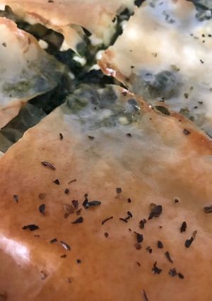 Una foto de Spanakopita: filo, espinacas y feta 🇬🇷