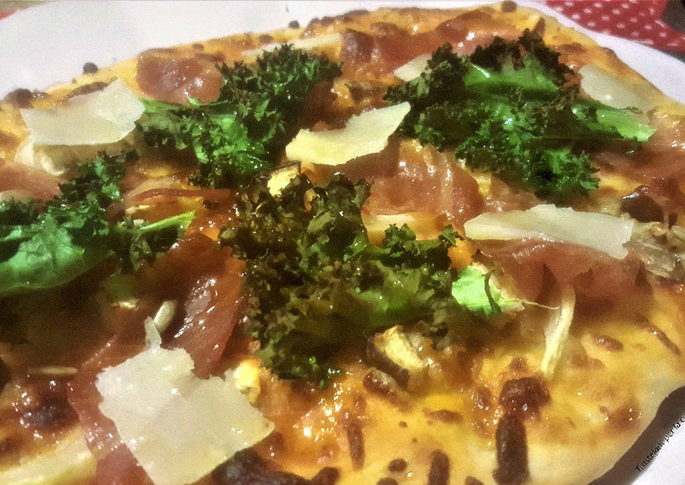 Pizza de Berenjena, Jamón y Kale