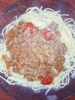 Una foto de Spaghettis a la Boloñesa