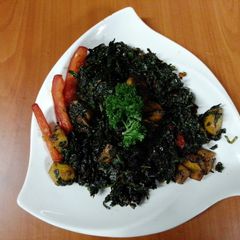 A picture of Baby spinach & potato sabzi 🥬🥔.