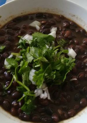 Una foto de Frijoles negros de la olla. ॐ 🇲🇽