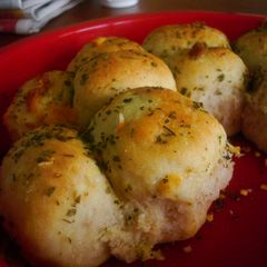 A picture of Pull Apart Bread Rolls.