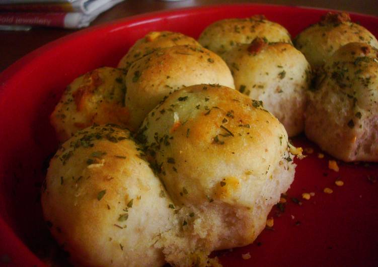 Easiest Way to Make Homemade Pull Apart Bread Rolls