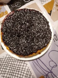 Una foto de Tarta de quesito y yogur con mermelada de mora en la olla gm g