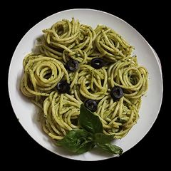A picture of Spinach garlic noodles.