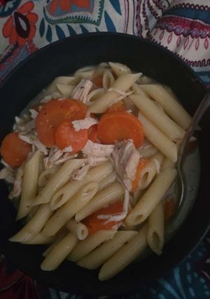A picture of Easy chicken noodle soup!.