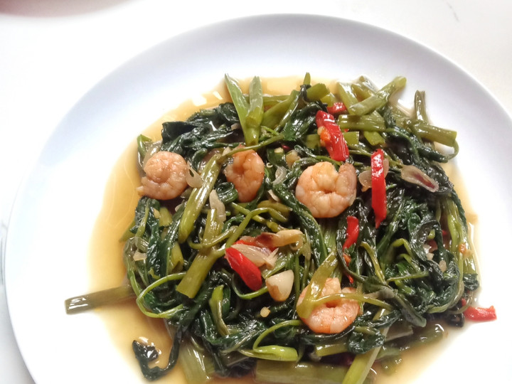 Resep Tumis kangkung saus tiram yang Menggugah Selera