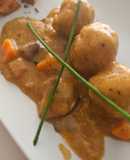 Albóndigas de pollo en salsa de verduras
