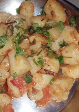 मसाला आलू(aloo masala recipe in hindi) रेसिपी मुख्य फोटो