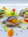Alici marinate, frutta mista e crema di mango