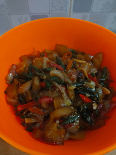 Foto resep Oseng kikil pedas mantul