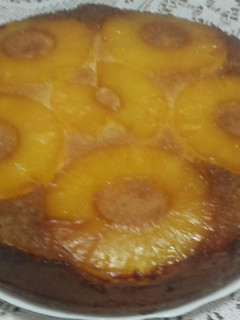 Una foto de Pastel de piña volteado